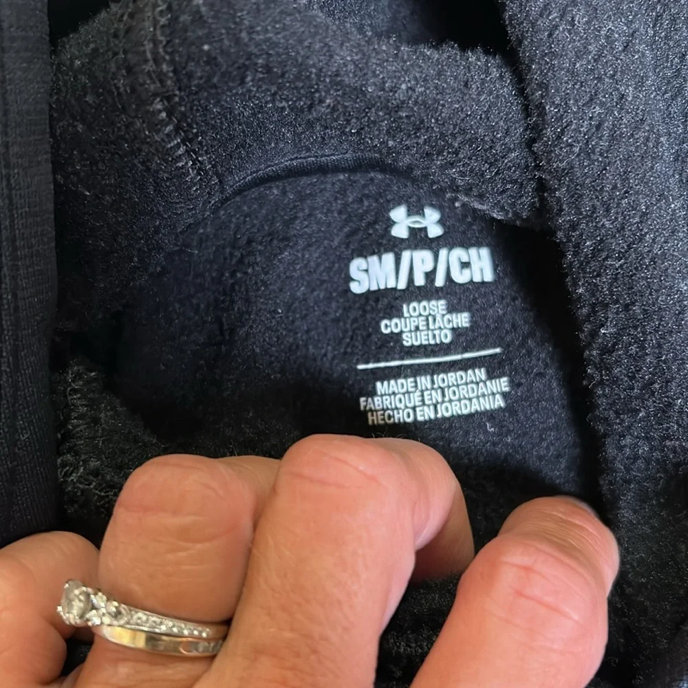 Under Armour Dark Hoodie with Gray Logo Men’s Size Small (Adult) - Picture 2 of 5